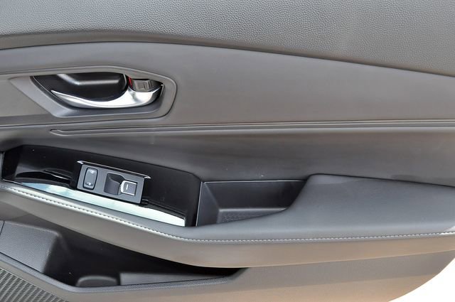 Used 2023 Honda Accord Touring image 25