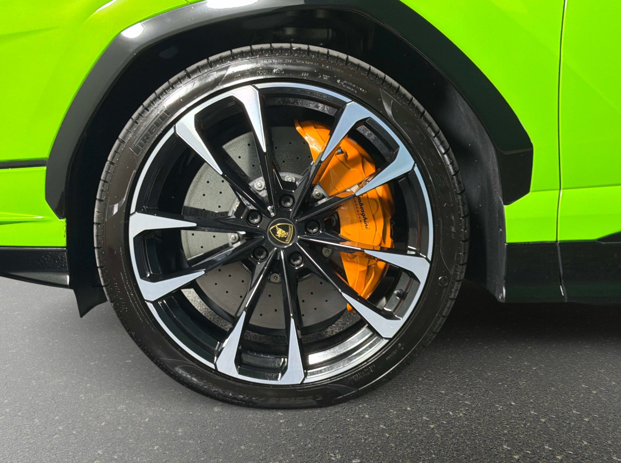 Used 2023 Lamborghini Urus S AWD/4WD image 17