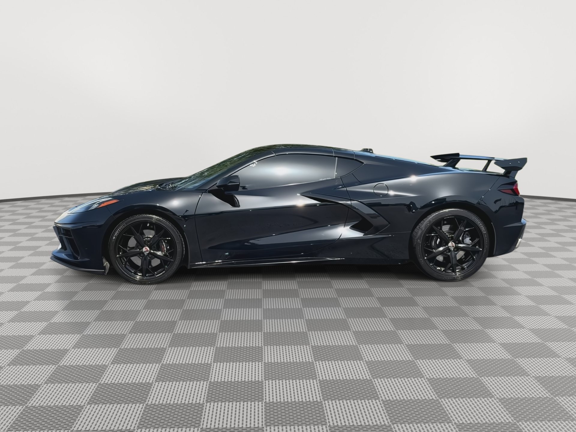 Used 2021 Chevrolet Corvette Stingray Preferred Cpe w/ Z51 Performance Package RWD image 5