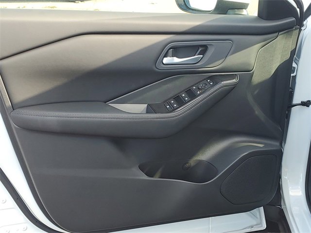 New 2026 Nissan Rogue SV image 24