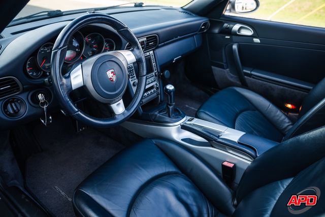 Used 2006 Porsche 911 Carrera RWD image 2