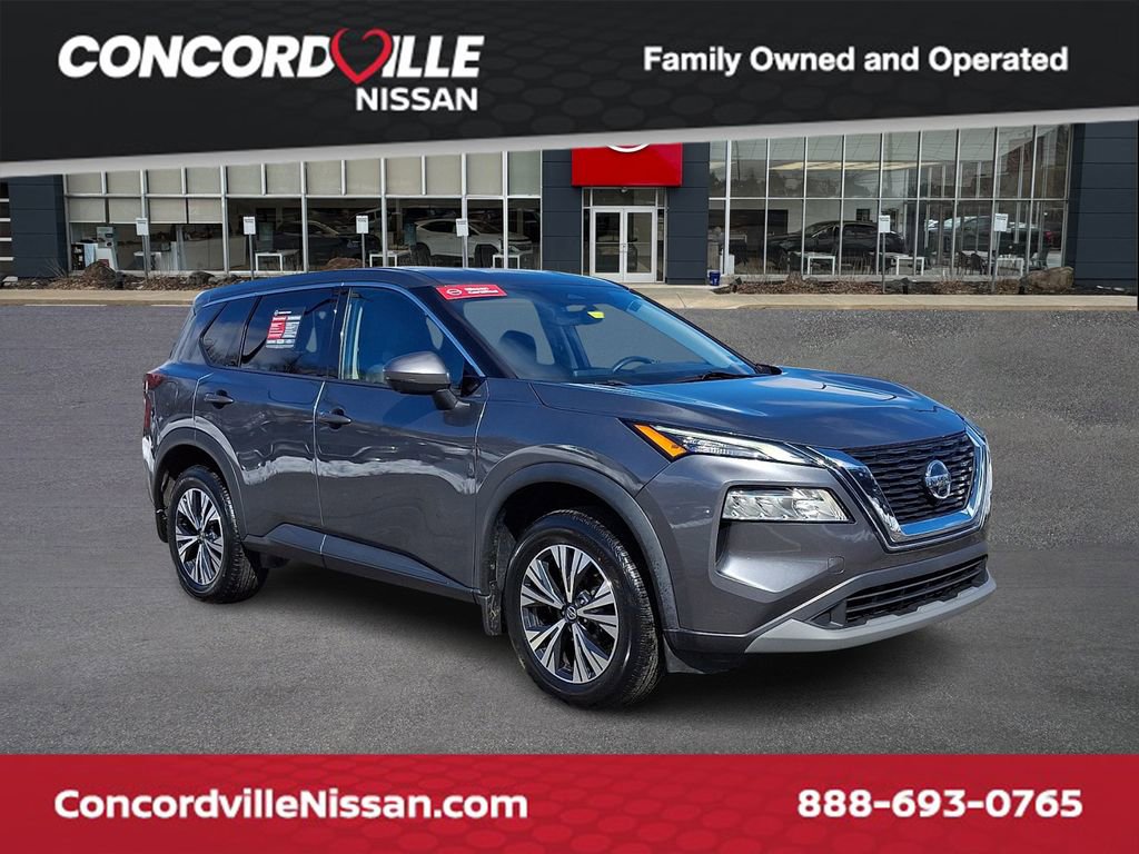 Used 2021 Nissan Rogue SV image 1