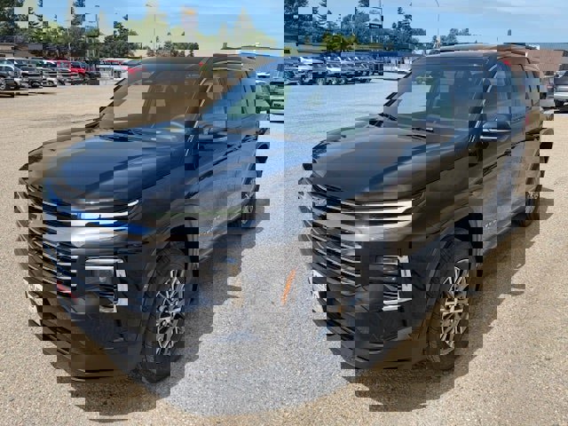 New 2025 Chevrolet Traverse LT w/ Enhanced Driving Package image 3