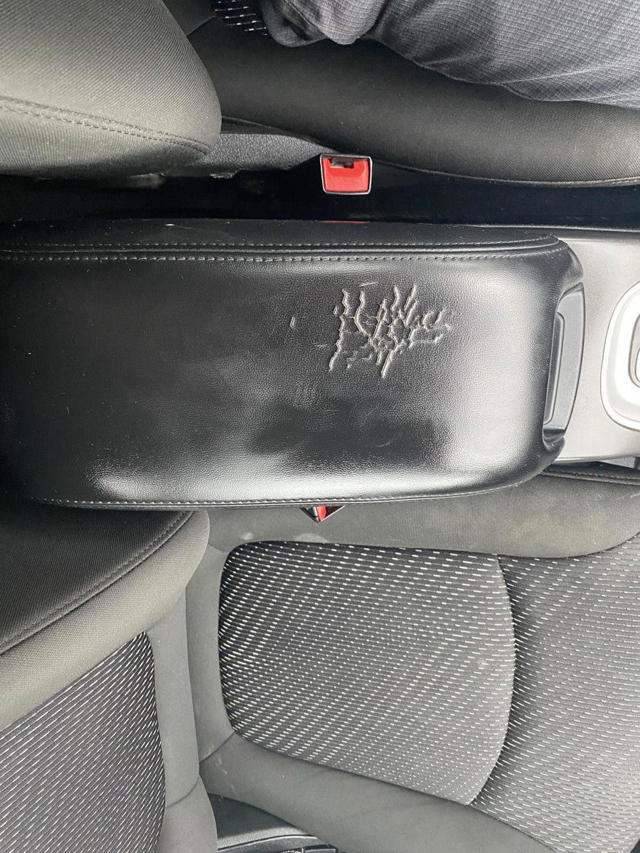 Used 2020 Dodge Journey SE w/ Blacktop Package FWD image 24