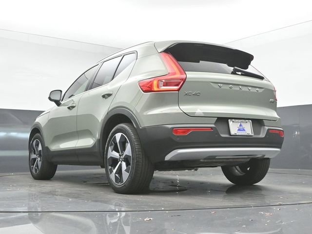 Used 2023 Volvo XC40 B5 Plus w/ Protection Package Premier image 39