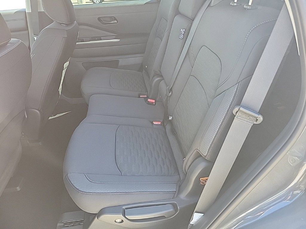 New 2025 Nissan Pathfinder SV w/ Cargo Package image 33
