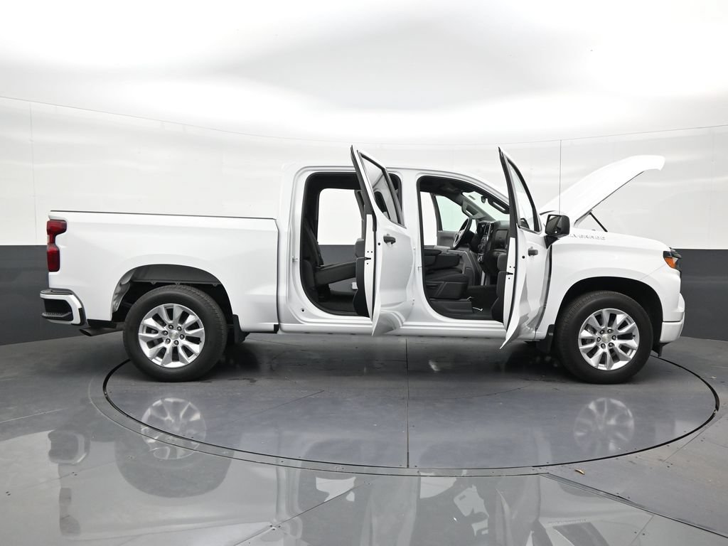 Used 2022 Chevrolet Silverado 1500 Custom RWD image 28