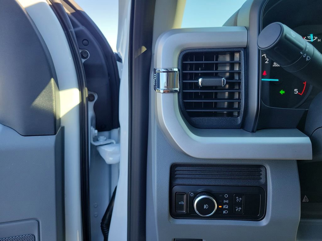 New 2026 Ford F350 XL w/ XL Chrome Package image 21