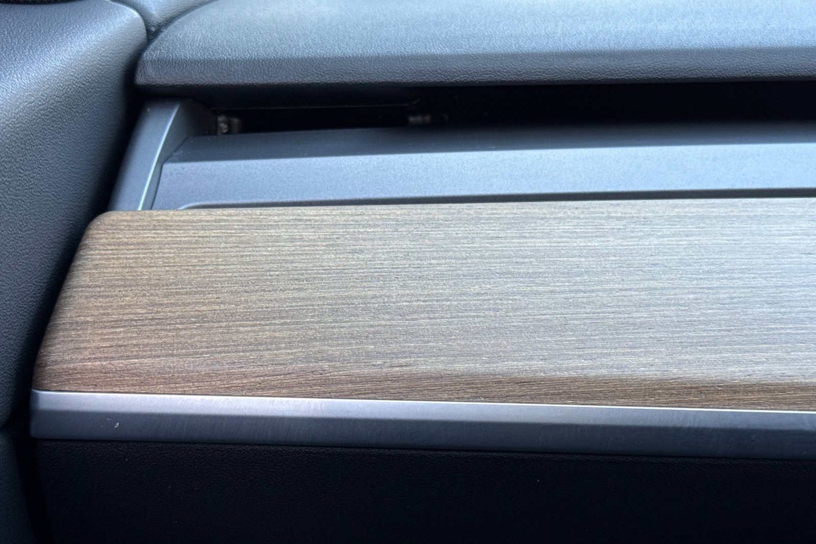 Used 2019 Tesla Model 3 Standard Range image 33