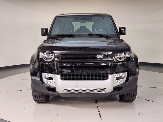 Used 2025 Land Rover Defender 110 S image 9