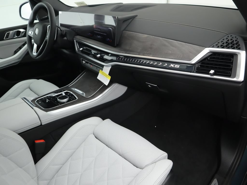 Used 2026 BMW X5 sDrive40i RWD image 19