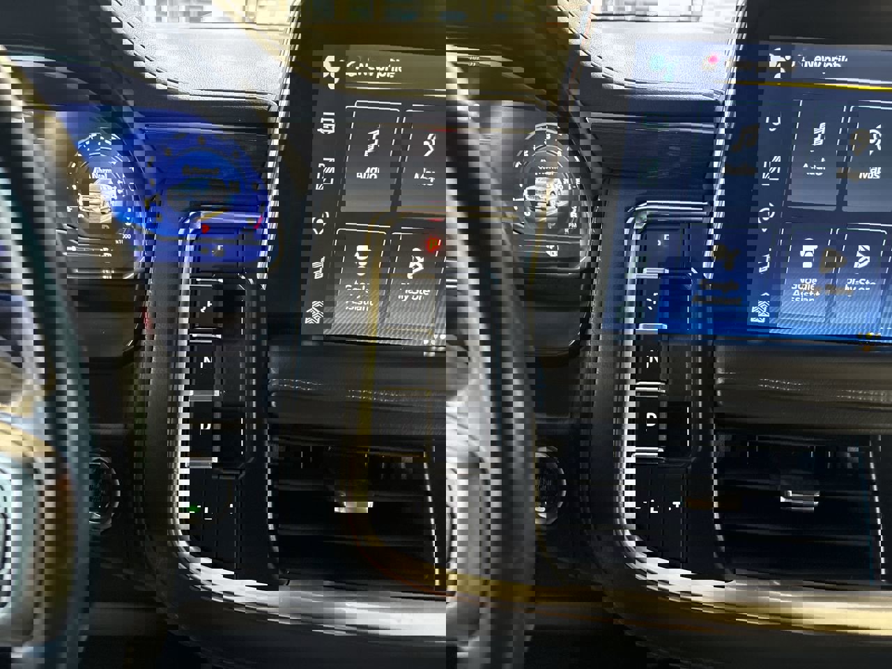 Used 2024 Chevrolet Tahoe Z71 w/ Luxury Package image 20