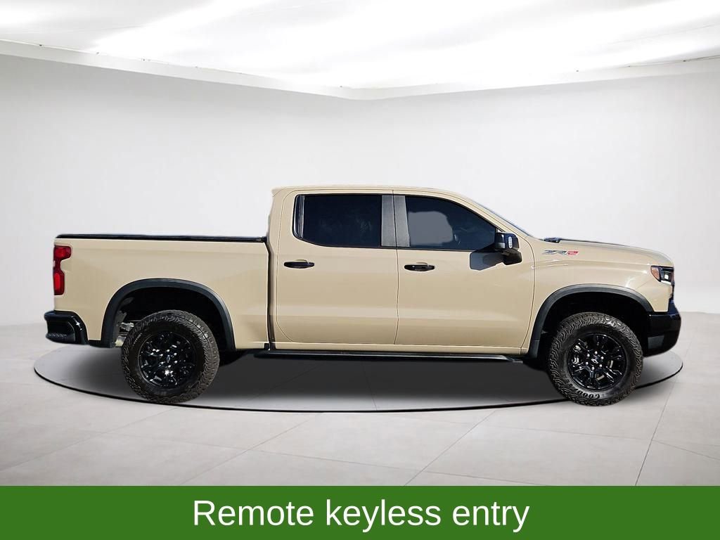 Used 2022 Chevrolet Silverado 1500 ZR2 w/ Technology Package image 8