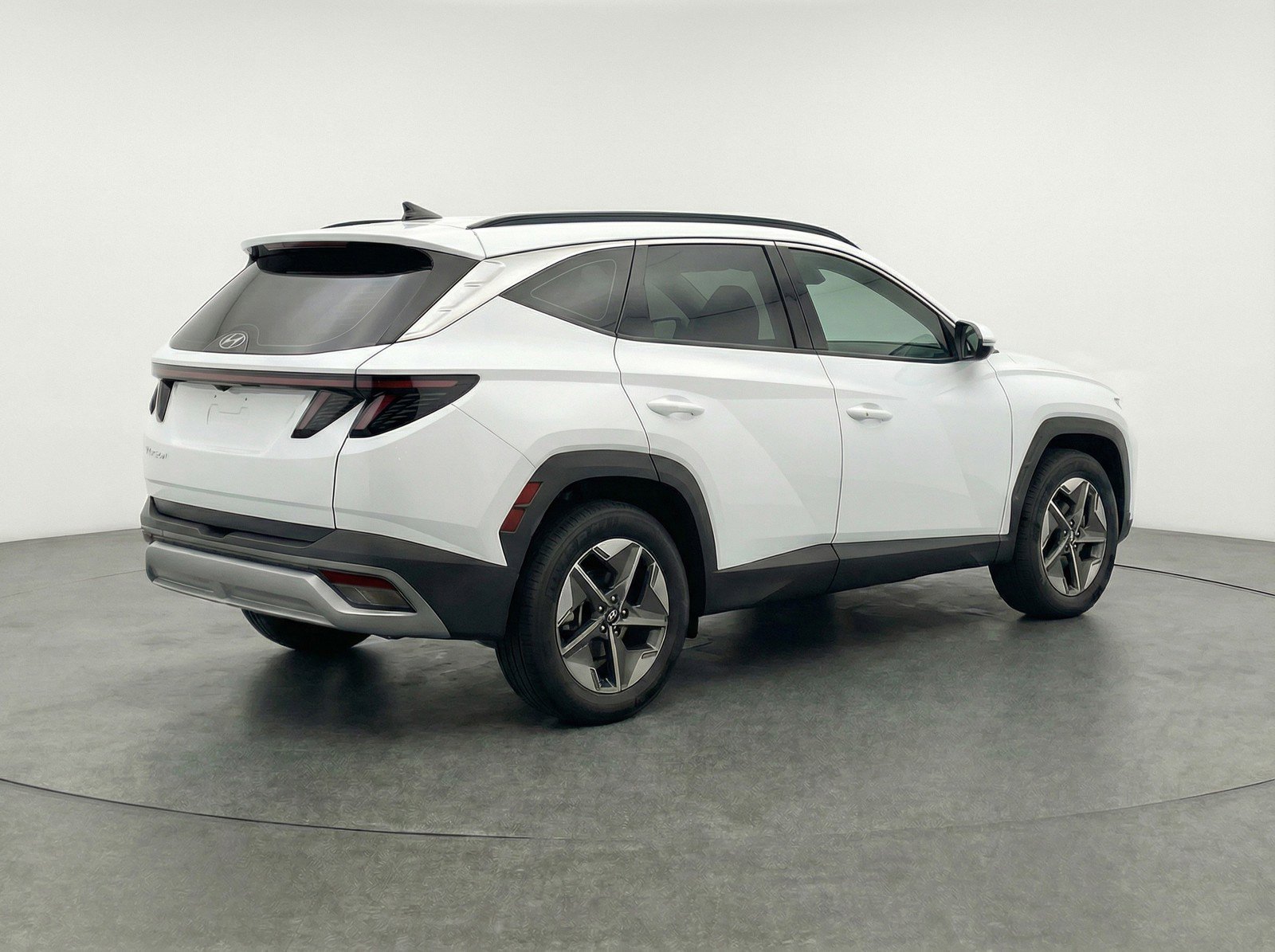 Used 2025 Hyundai Tucson SEL FWD image 9