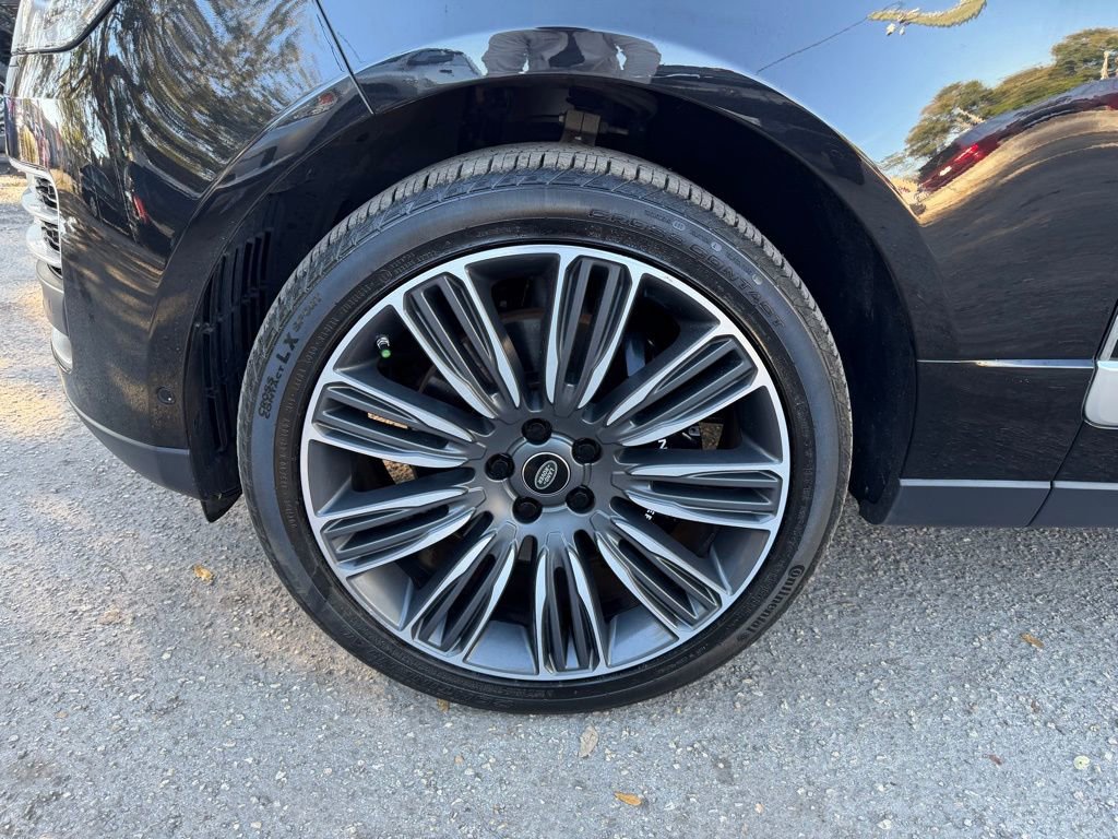 Used 2021 Land Rover Range Rover SV Autobiography Dynamic image 9