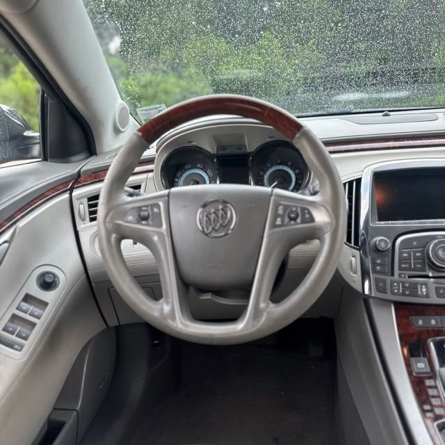 Used 2013 Buick LaCrosse Touring FWD image 21