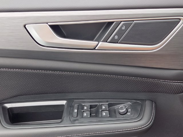 New 2026 Volkswagen Atlas Cross Sport SE FWD image 28