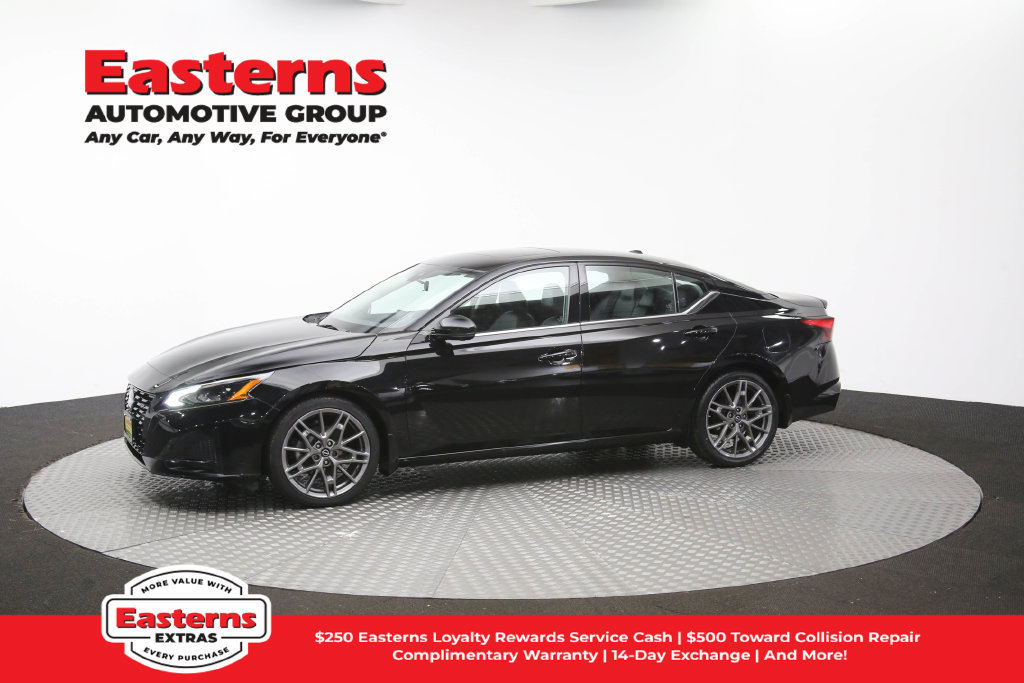 Used 2023 Nissan Altima 2.0 SR FWD image 62