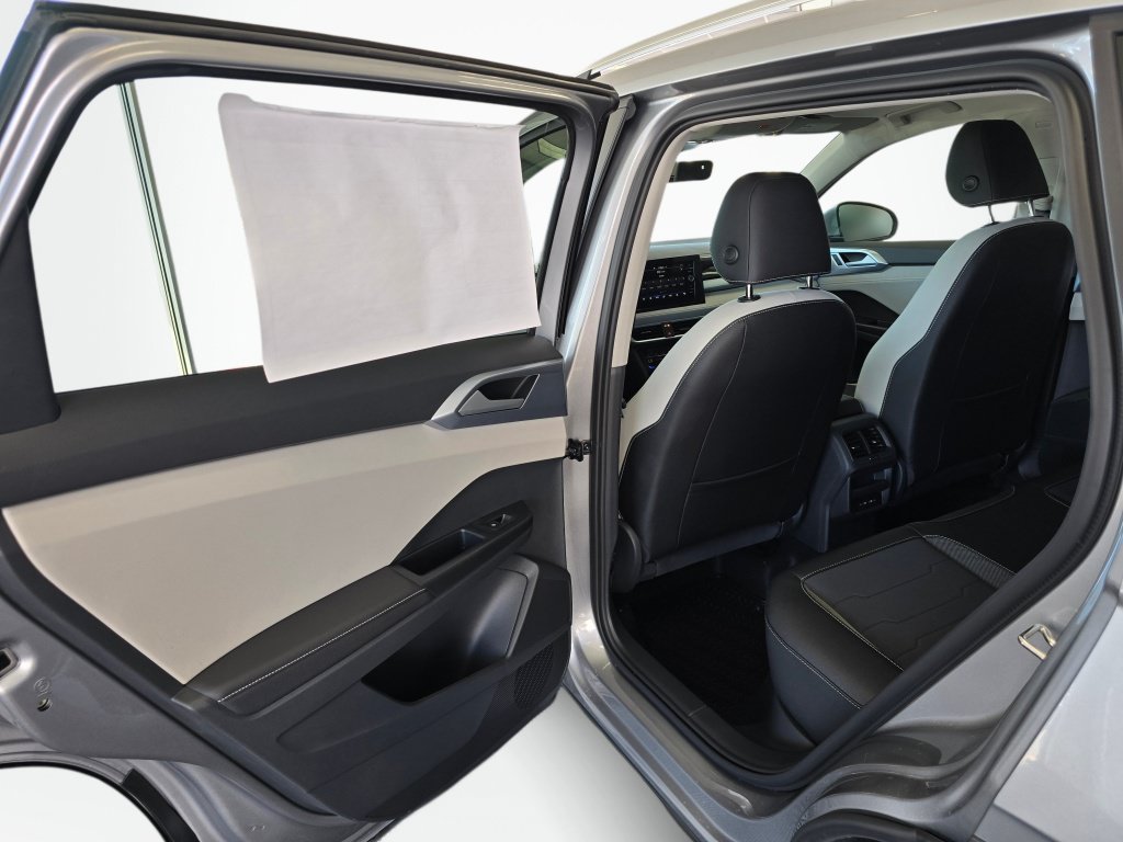 New 2026 Volkswagen Taos SE AWD/4WD image 34