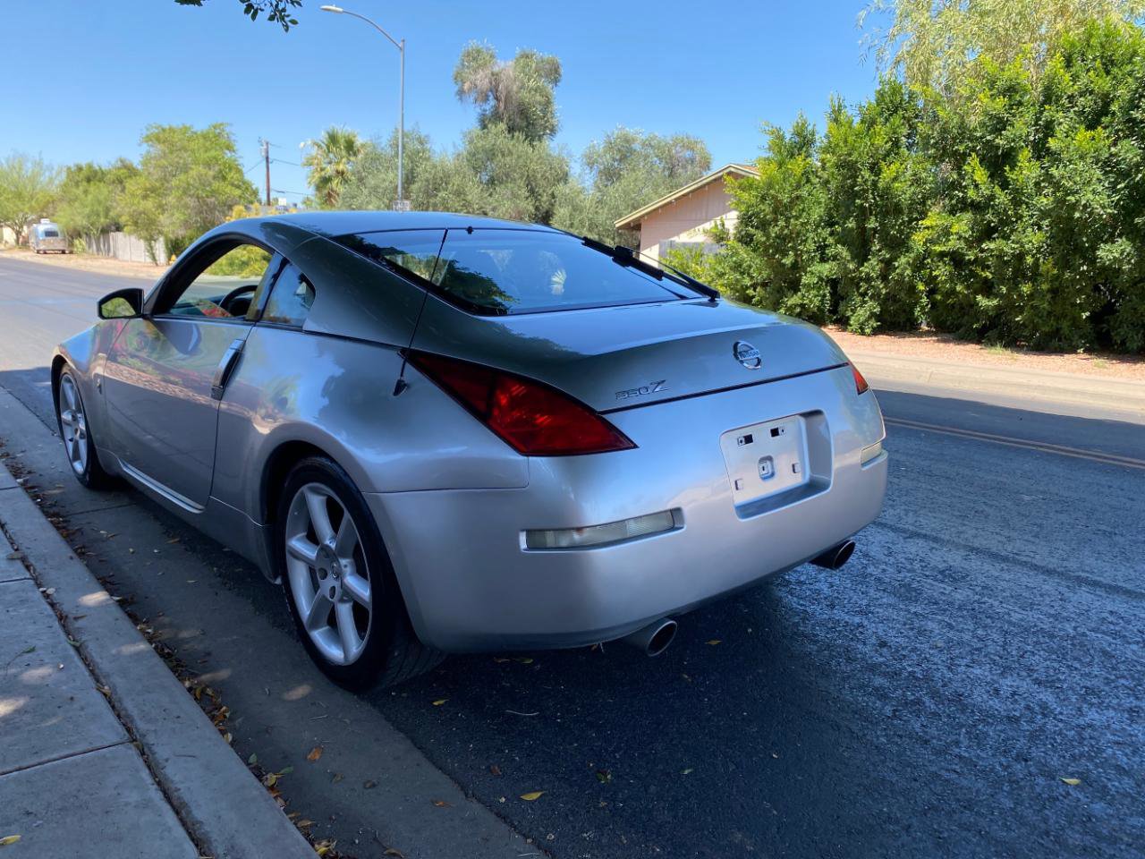 Used 2003 Nissan 350Z Touring RWD image 4