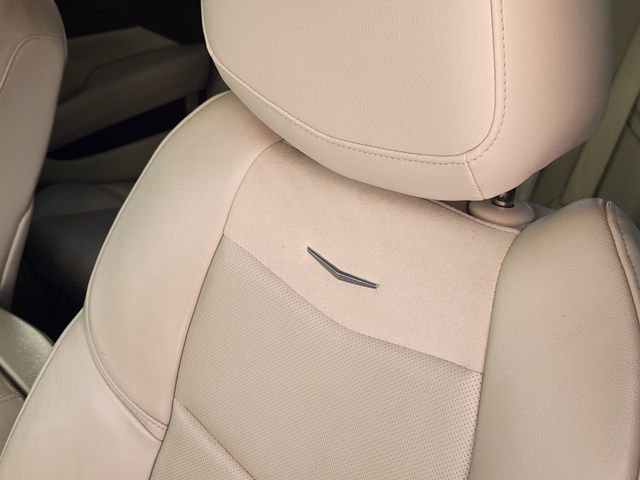 Used 2019 Cadillac Escalade ESV Premium Luxury image 15