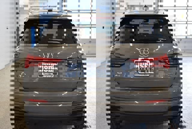 Used 2024 Audi Q3 2.0T Premium Plus image 11
