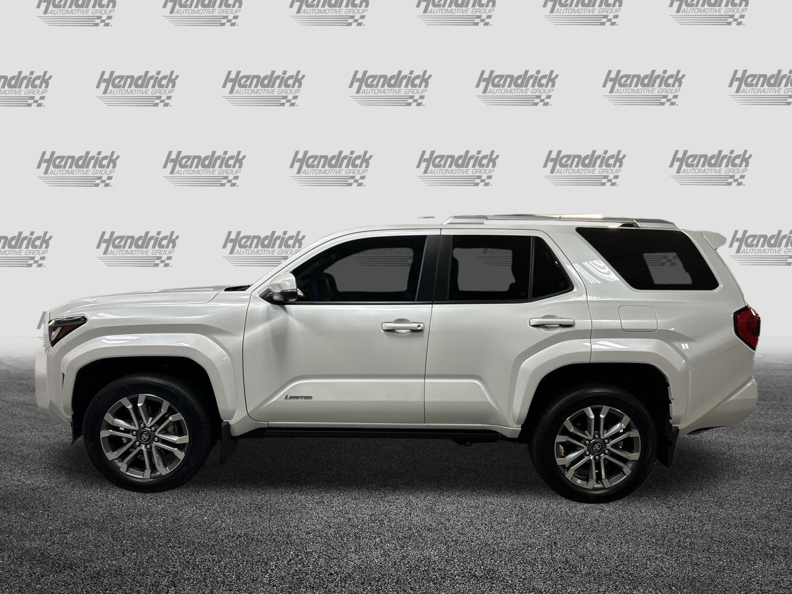 Used 2025 Toyota 4Runner Limited AWD/4WD image 7