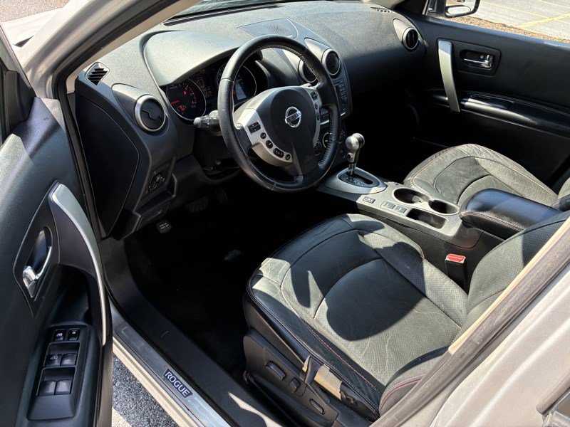 Used 2013 Nissan Rogue SL AWD/4WD image 4