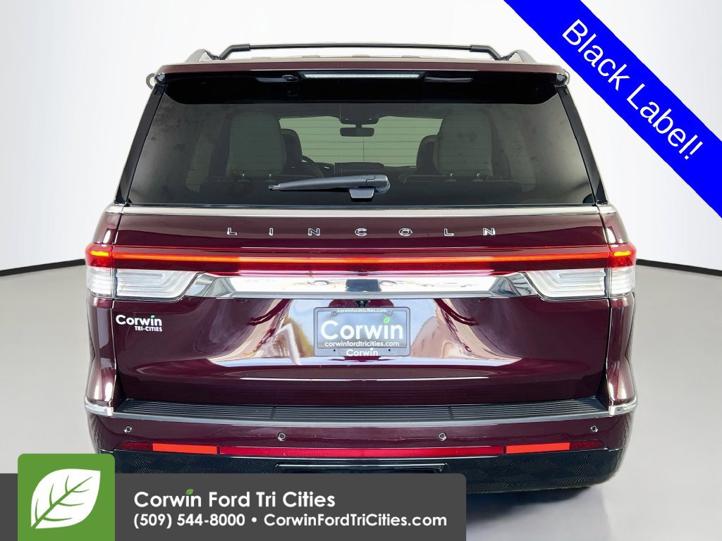 Used 2024 Lincoln Navigator Black Label AWD/4WD image 12