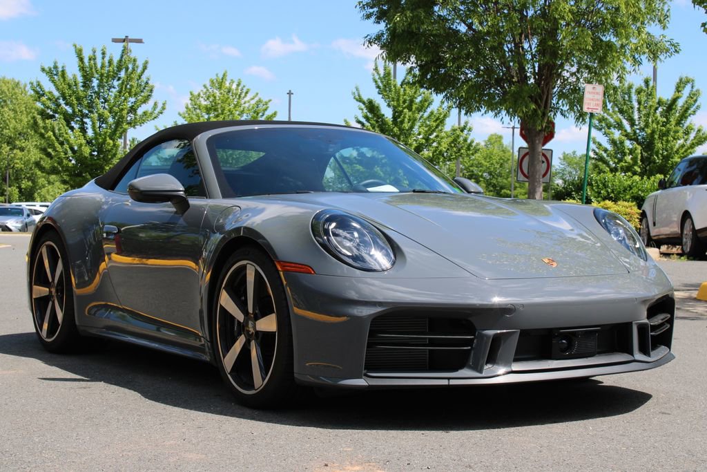 Used 2025 Porsche 911 Carrera S Cabriolet RWD image 5