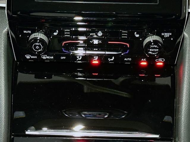 New 2025 Jeep Grand Cherokee L Altitude image 10