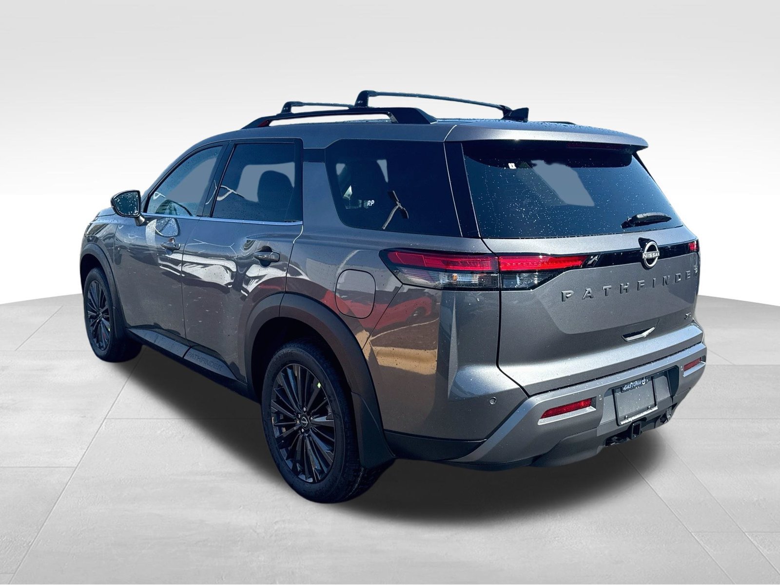 New 2026 Nissan Pathfinder SL FWD image 5