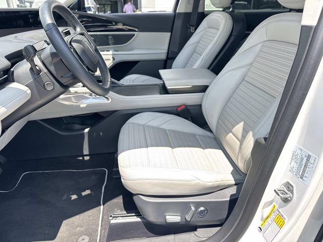 New 2026 Lincoln Nautilus Reserve AWD/4WD image 17