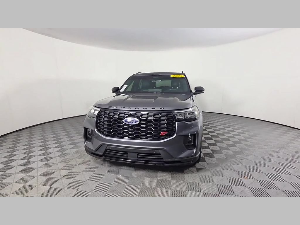 Used 2025 Ford Explorer ST w/ Sun And Sound Package AWD/4WD image 49