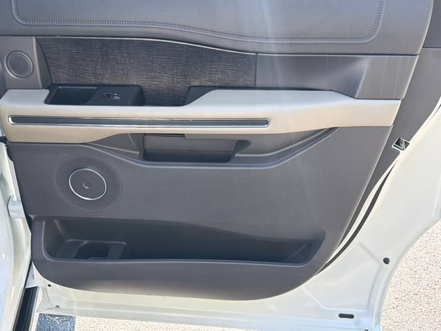 Used 2020 Ford Expedition Max Limited w/ Special Edition Package AWD/4WD image 19