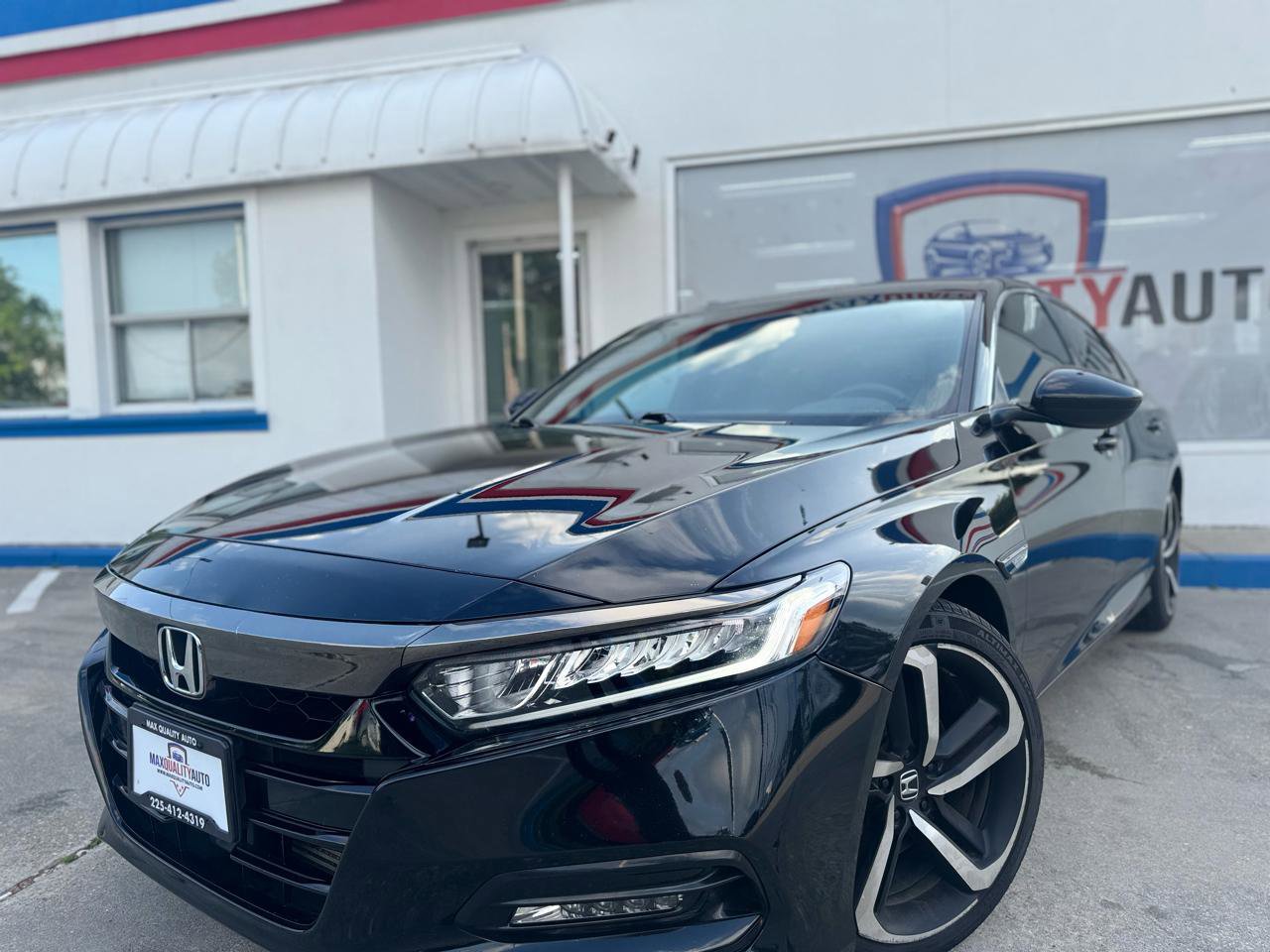 Used 2020 Honda Accord Sport image 3