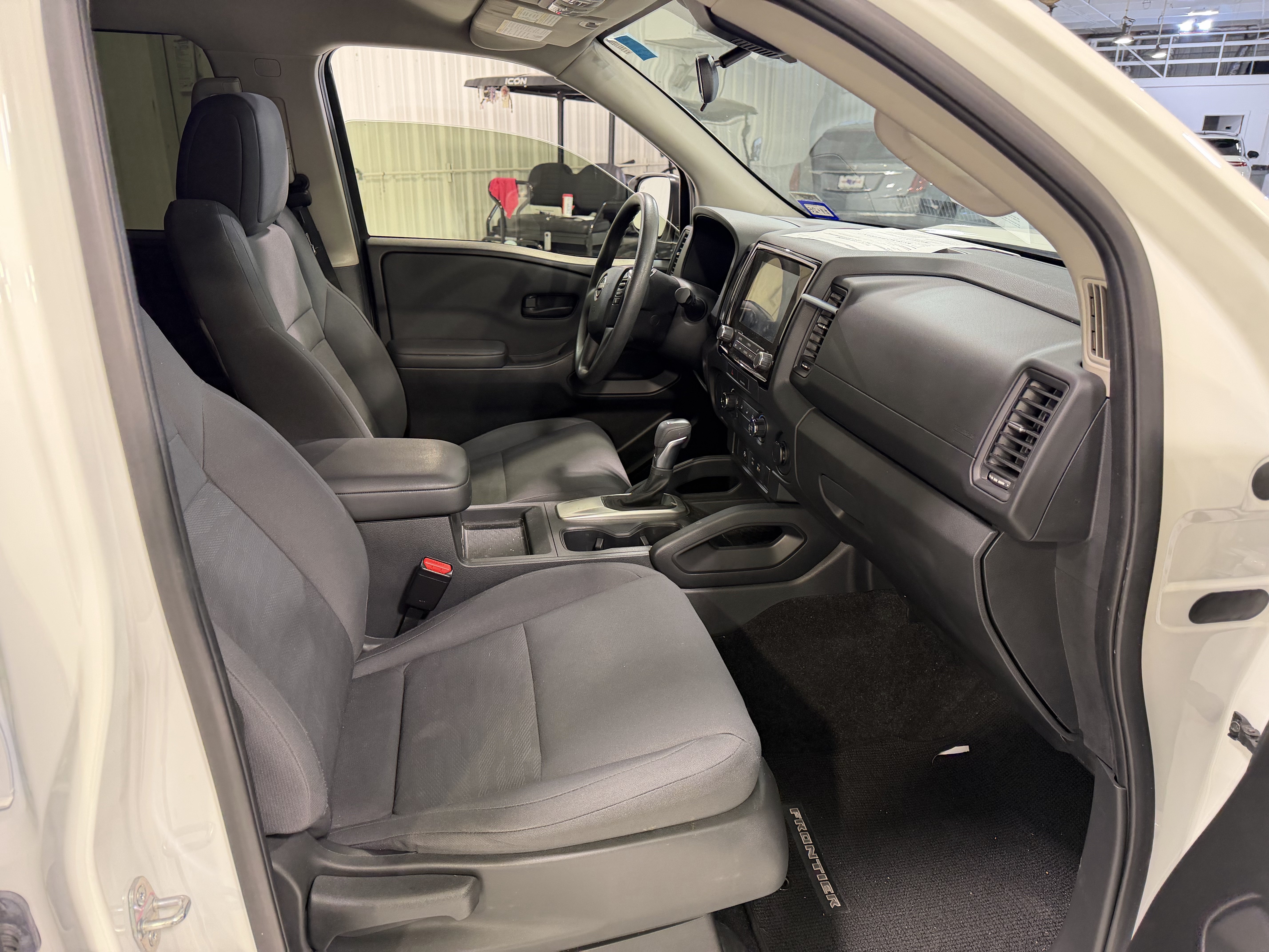 Used 2022 Nissan Frontier S w/ Technology Package RWD image 12