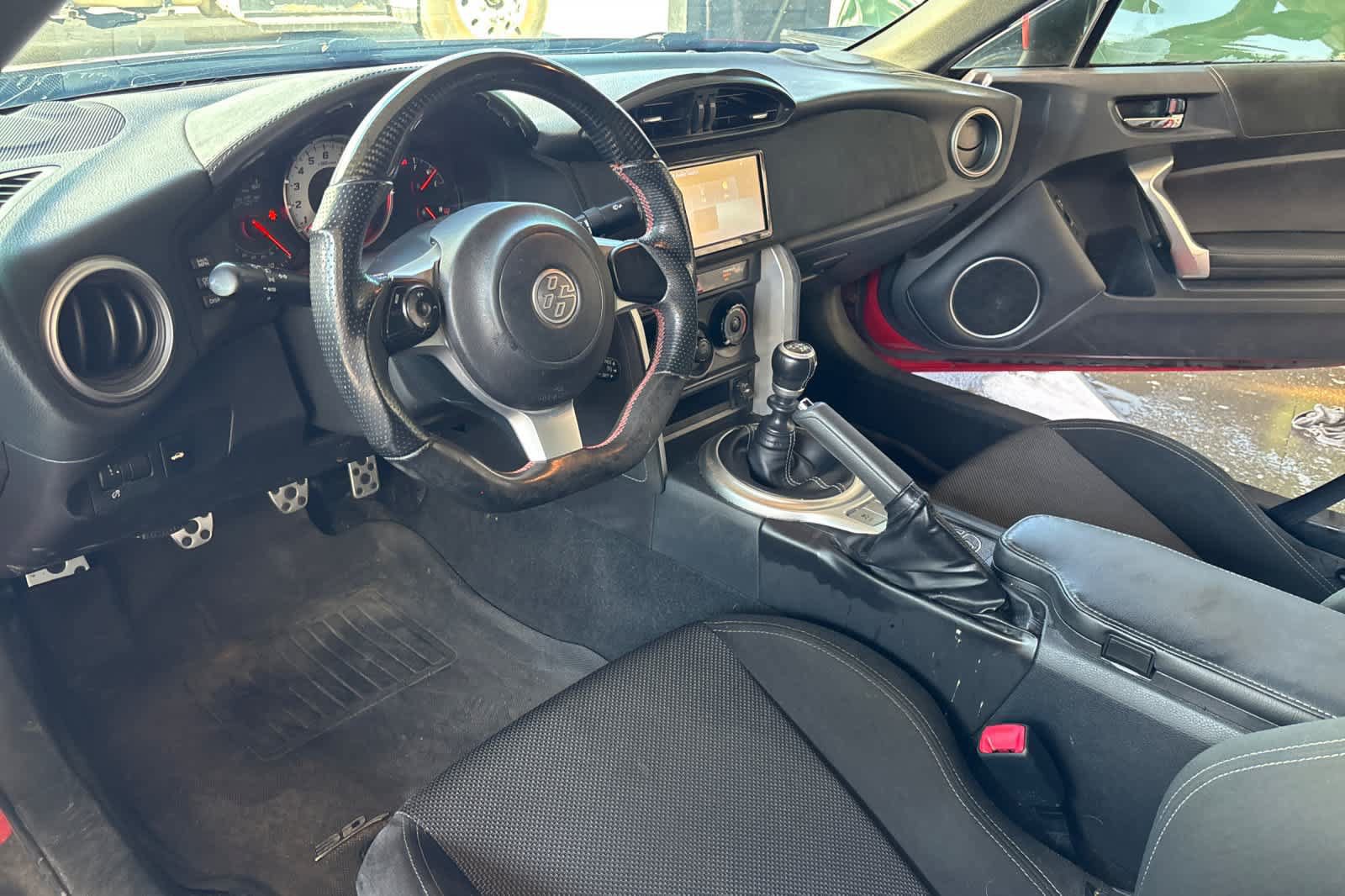 Used 2017 Toyota 86 RWD image 14