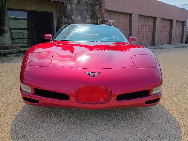 Used 2002 Chevrolet Corvette Convertible w/ Preferred Equipment Group2 RWD image 3