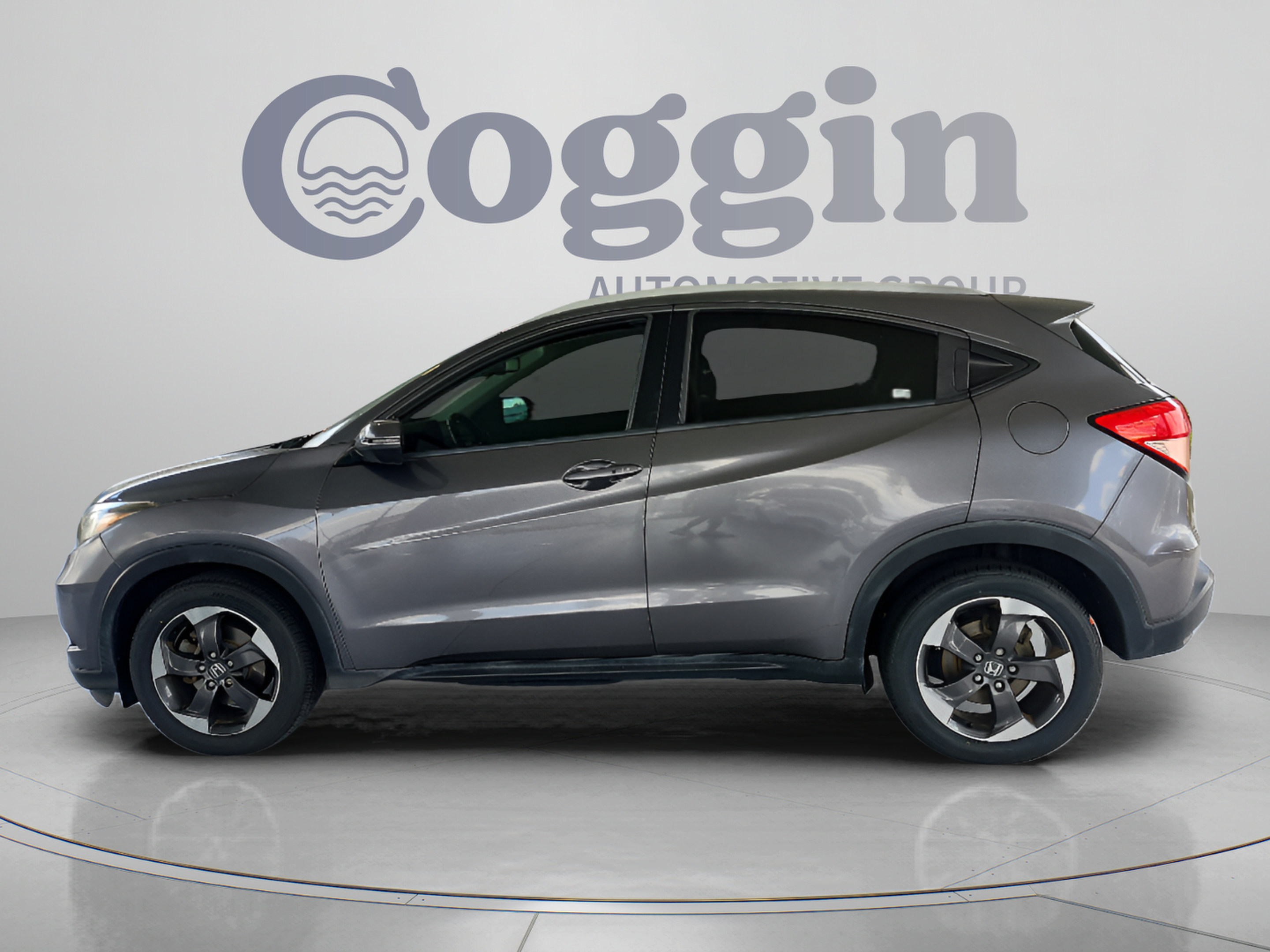 Used 2018 Honda HR-V EX-L image 2
