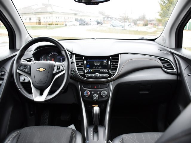 Used 2019 Chevrolet Trax LT w/ LT Convenience Package image 18