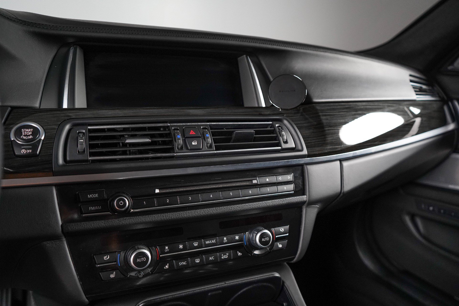 Used 2014 BMW M5 RWD image 60