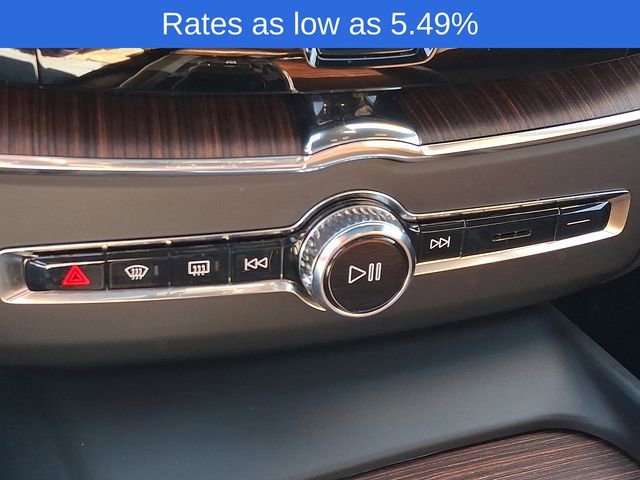 Certified 2023 Volvo XC60 B5 Plus w/ Climate Package image 20