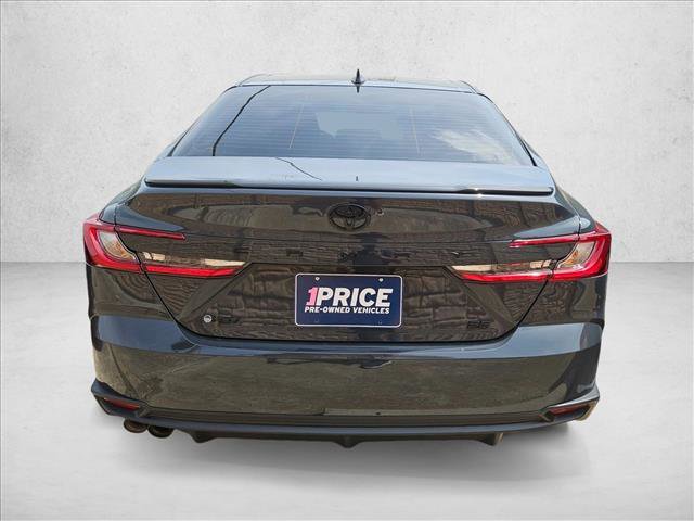 Used 2026 Toyota Camry SE w/ Convenience Package image 5