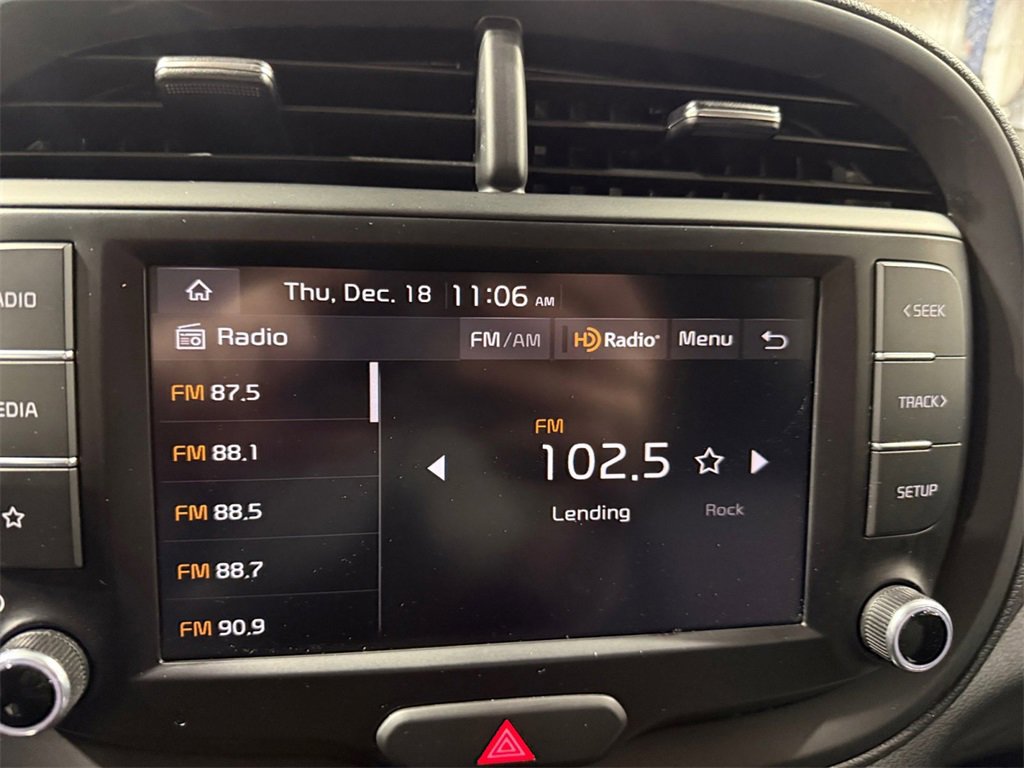 Certified 2024 Kia Soul LX w/ Option Group 015 image 19