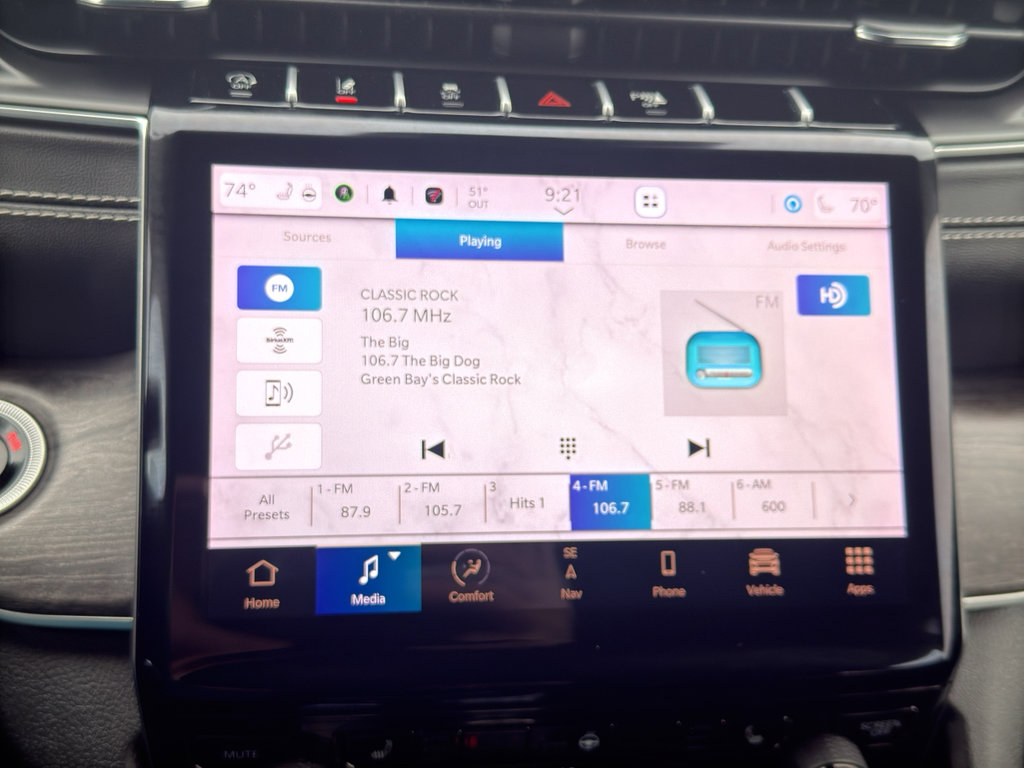 Used 2024 Jeep Grand Cherokee Limited image 18