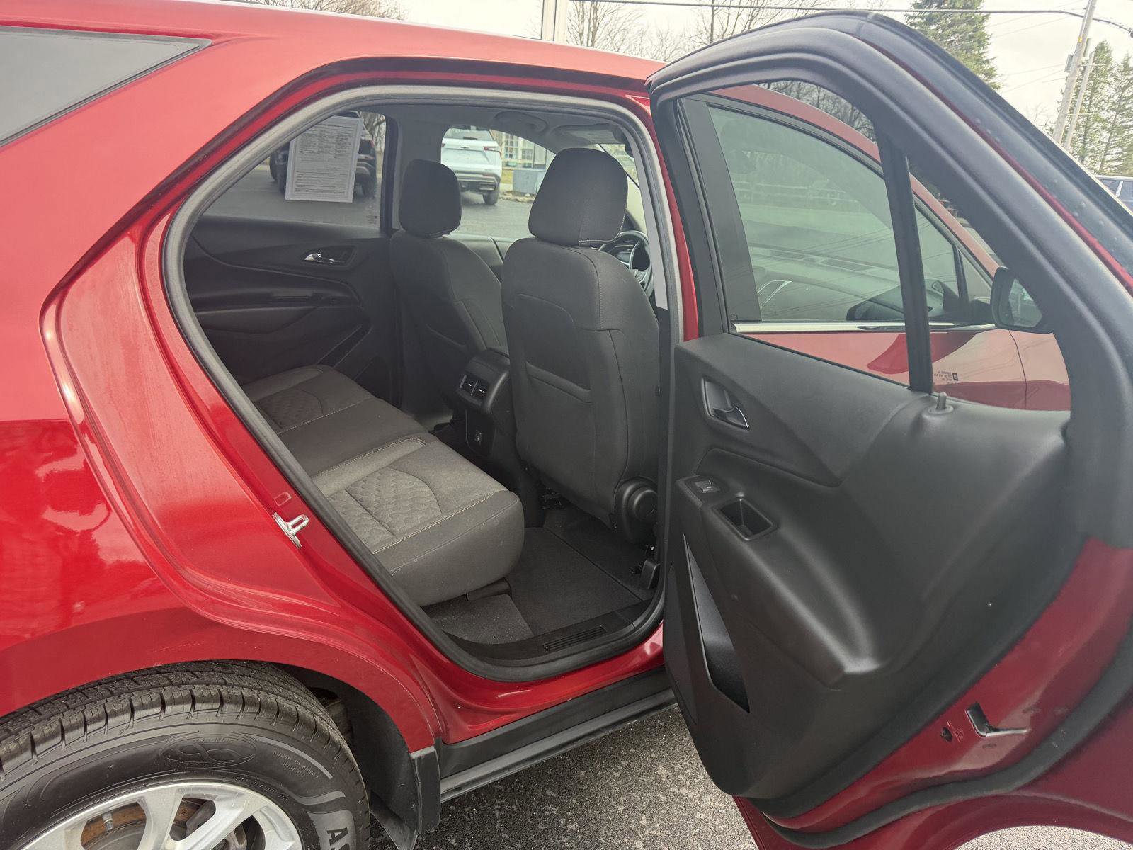 Used 2019 Chevrolet Equinox LT image 16