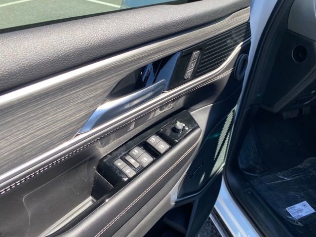 New 2023 Jeep Wagoneer Series III w/ Preferred Equipment Group image 14