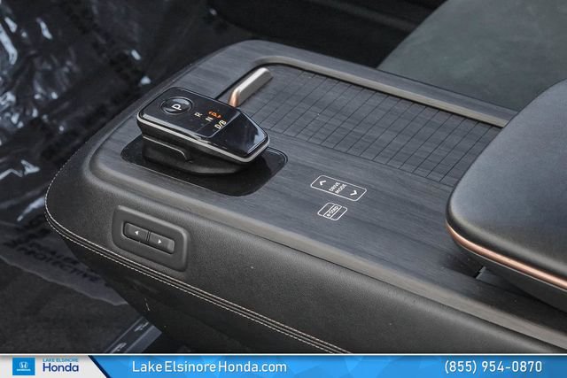 Used 2023 Nissan Ariya FWD image 22
