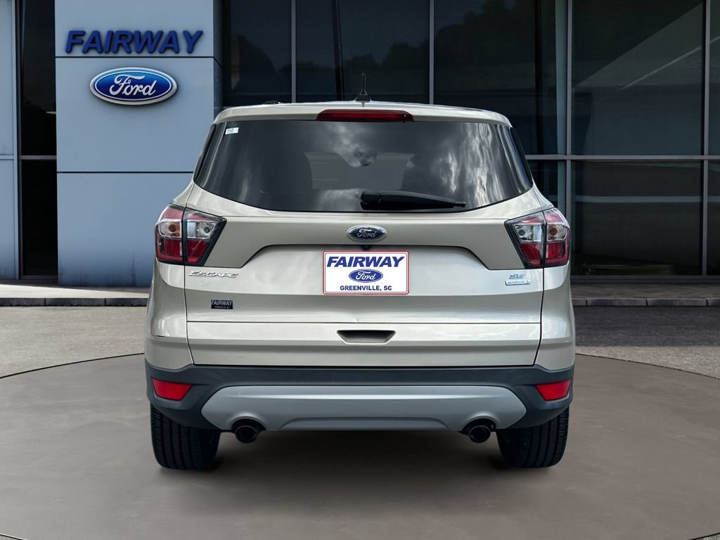 Used 2017 Ford Escape SE FWD image 6